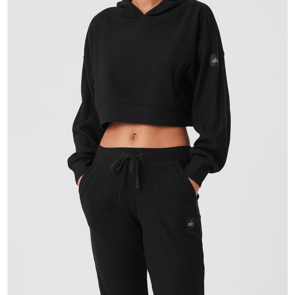 Alo Muse Hoodie set. Black. Size M